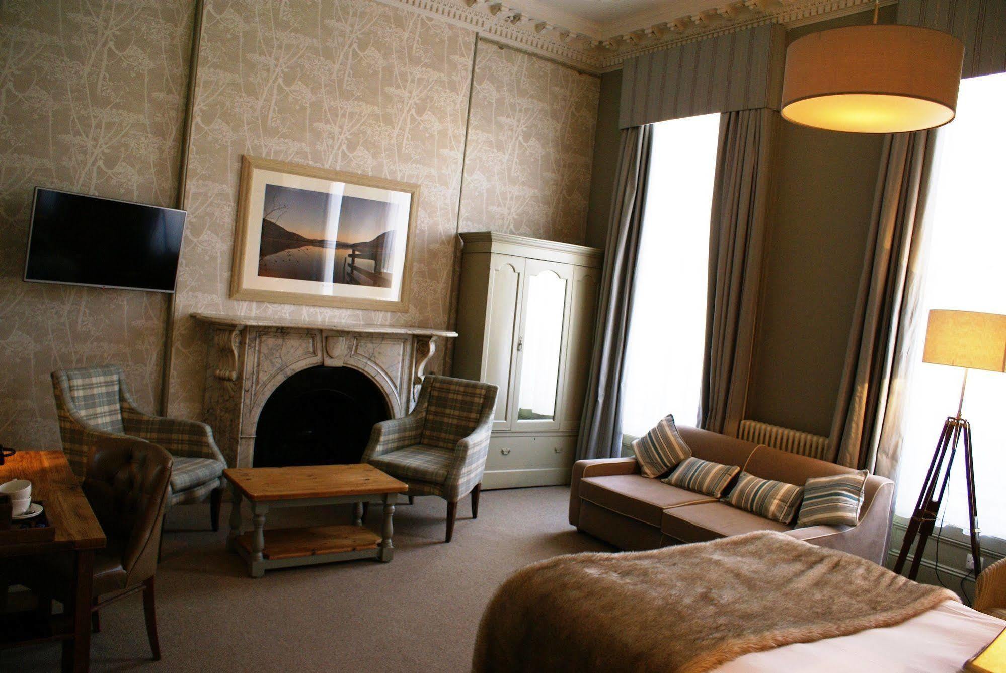 Loch Fyne Hotel And Restaurant 바스 외부 사진