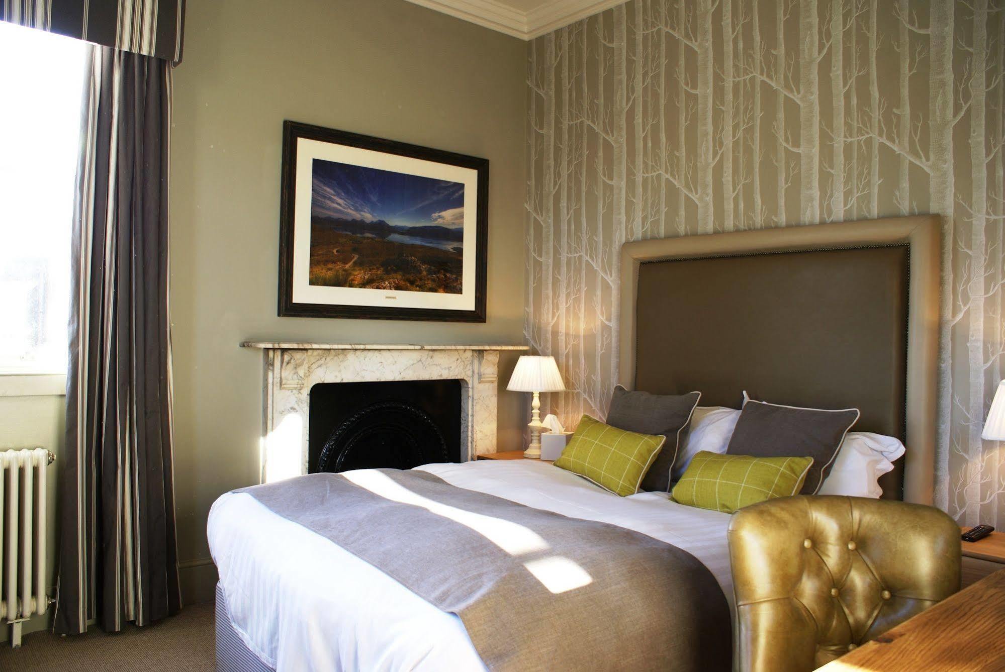 Loch Fyne Hotel And Restaurant 바스 외부 사진